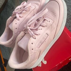 Reebok Women's Soft Pink Sneakers